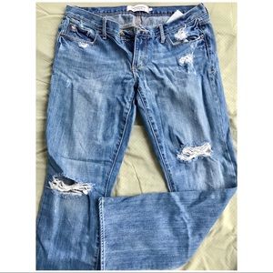 Abercrombie & Fitch sz 8 destroyed ankle jeans